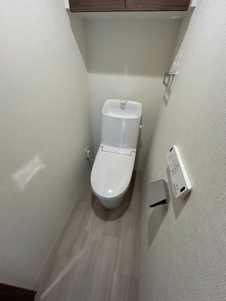トイレ　写真は同タイプ住居です。