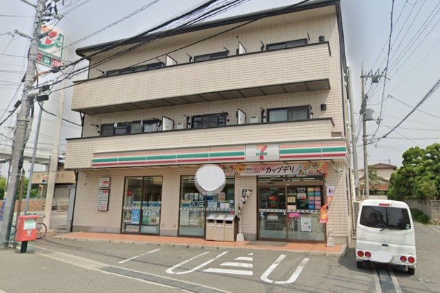 コンビニ　セブンイレブン池田神田店（コンビニ）まで126m