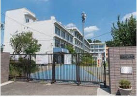 小学校　福生市立福生第七小学校（小学校）まで264m