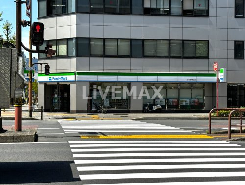 コンビニ　ファミリーマート 丸の内大津通店（コンビニ）まで195m