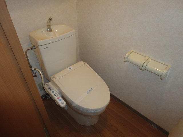 トイレ　シャワー付トイレ