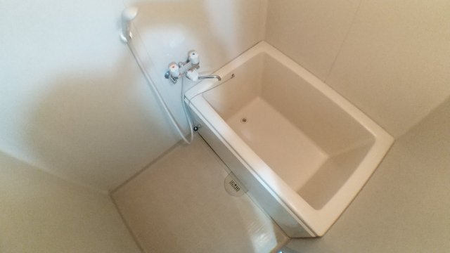 バス・シャワールーム　シンプルで機能的なユニットバスです！