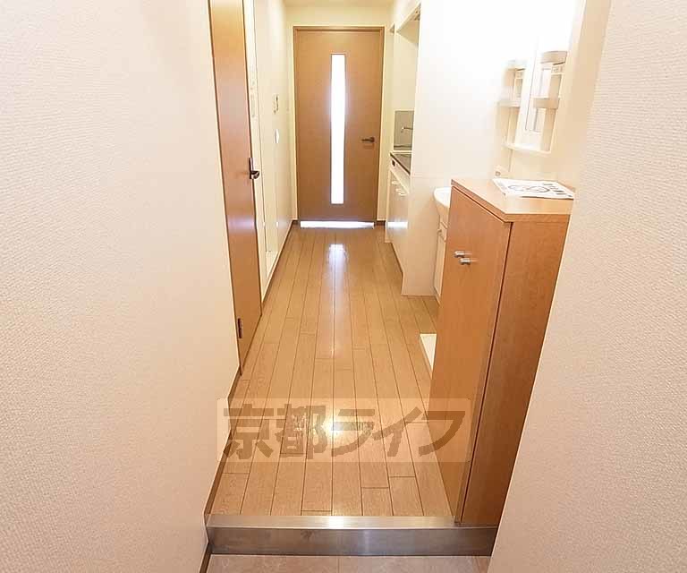 玄関　シューズボックスあります。
