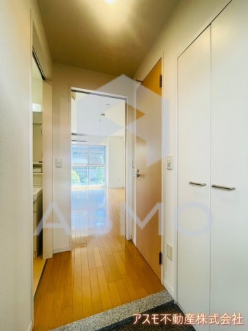 玄関　同マンション別部屋参考写真