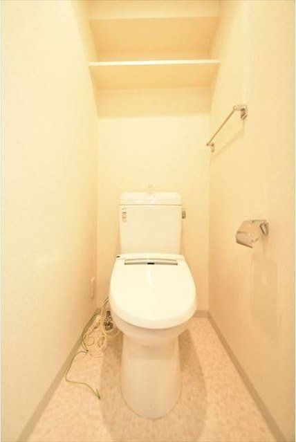 ヴェルト横濱石川町IIのトイレ写真
