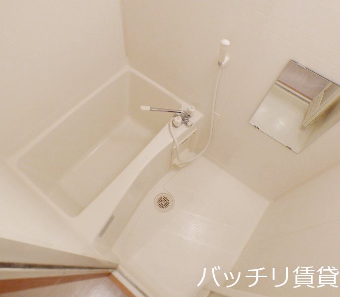 バス・シャワールーム　※写真は同型タイプの為、現状を優先いたします。