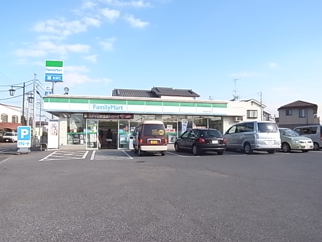 コンビニ　ファミリーマート 五香駅東口店（コンビニ）まで306m
