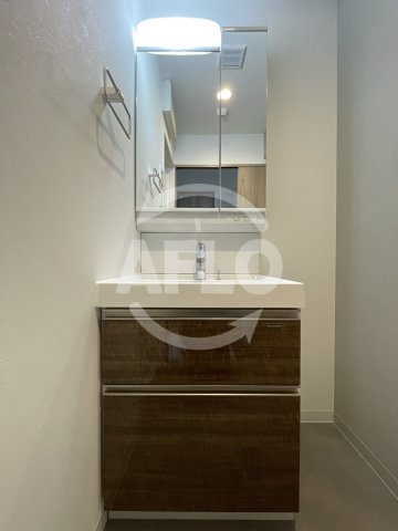 洗面設備　AXIA M-City大阪加賀屋　独立洗面台