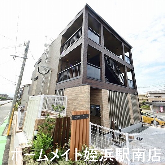 建物外観　★人気エリアの築浅物件！★
