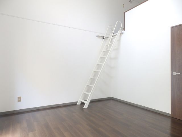 ベルトピア岩倉の内装写真