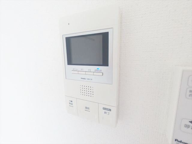 セキュリティ　オートロック連動のTVモニターホン付きで防犯面も安心