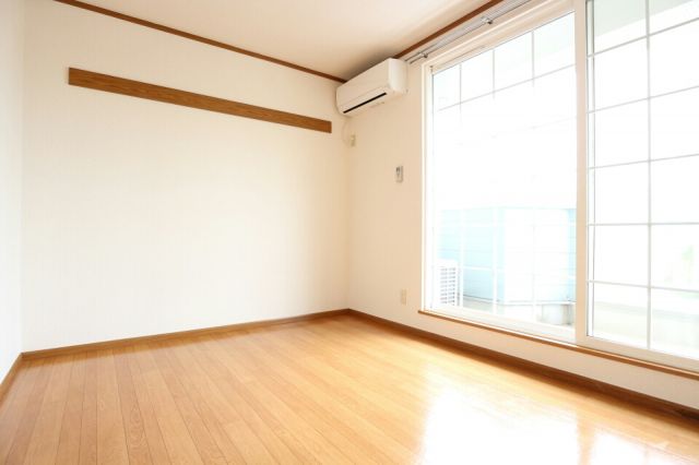 ふぉーらむしろかねIIの居間写真