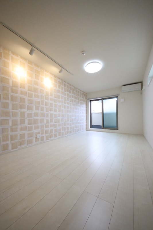 ＪＲ福知山線 塚口駅 徒歩7分 3階建 築8年の居間写真