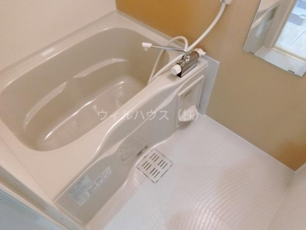 バス・シャワールーム　同施工会社イメージ。