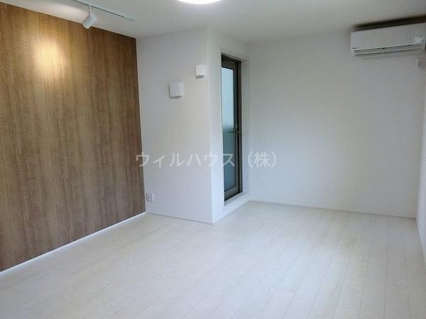 居室・リビング　室内きれいです！