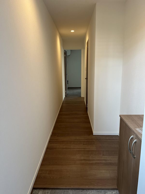 玄関　※類似物件参考写真