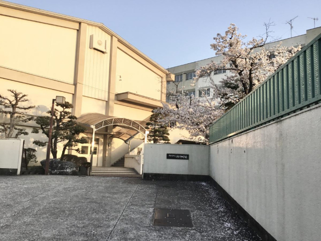 中学校　名古屋市立神沢中学校（中学校）まで1449m