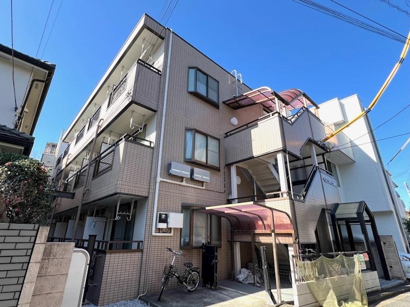 建物外観　北浦和駅徒歩９分（７２０ｍ）