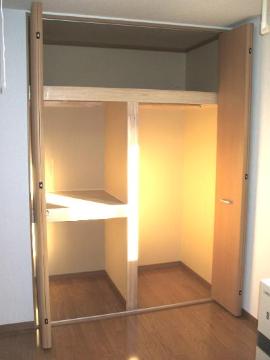 ＪＲ室蘭本線 鷲別駅 徒歩15分 2階建 築42年の内装写真
