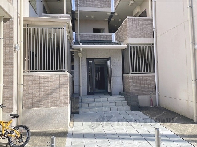 ラペルルエストの外観写真