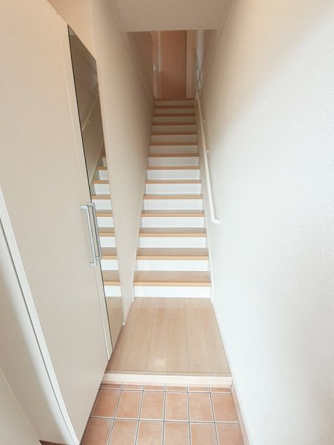 コンフォートK 十壱番館の玄関写真