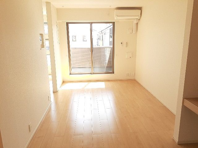 プリムローズゲートの居間写真