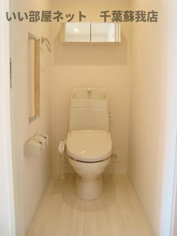 トイレ　トイレもきれいです