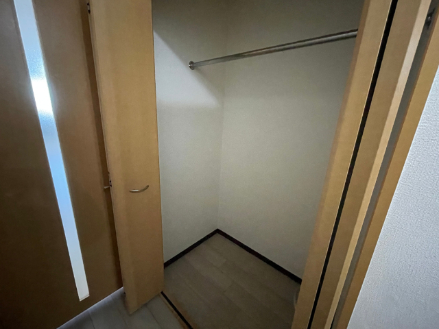収納　※室内写真は反転タイプ別室サンプル写真。