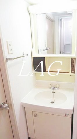 洗面設備　洗面台です。