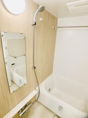 バス・シャワールーム　■追焚＆浴室暖房乾燥機能付きのオートバス♪