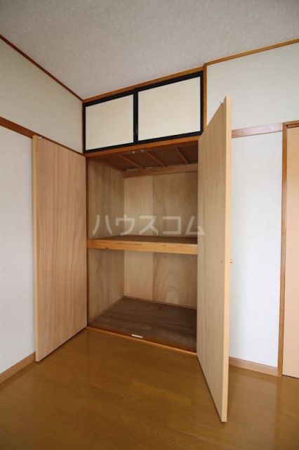 ペアシティ榊 Aの内装写真