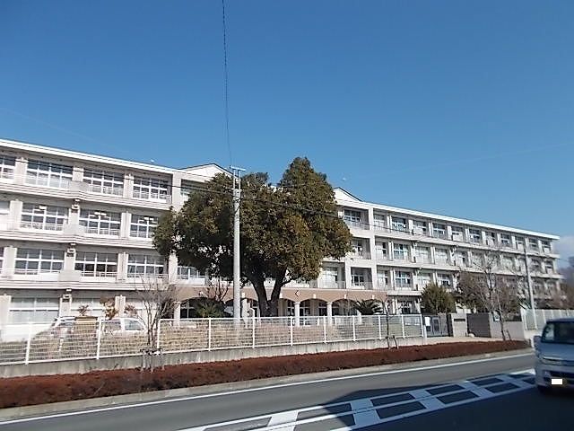 中学校　富士中学校（中学校）まで1200m