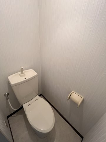 トイレ　コンパクトで使いやすいトイレです