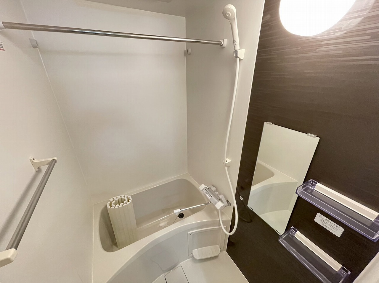 バス・シャワールーム　浴室乾燥付き