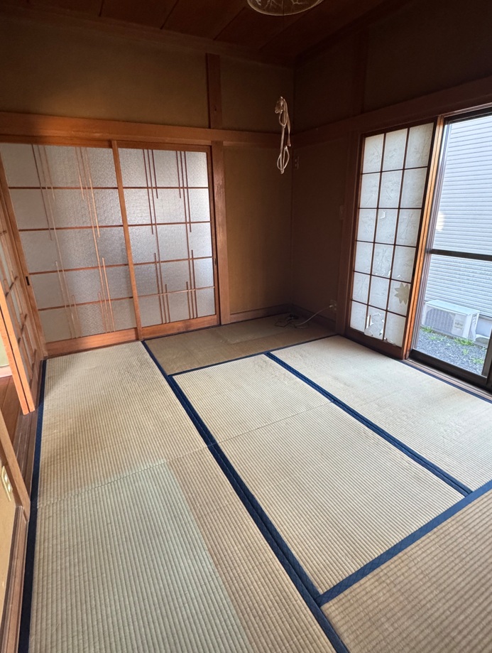 市場町貸家の居間写真