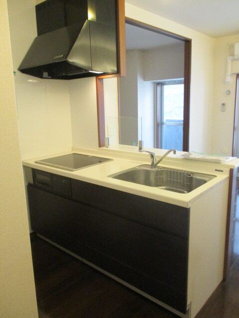 キッチン　※同タイプのお部屋の写真です