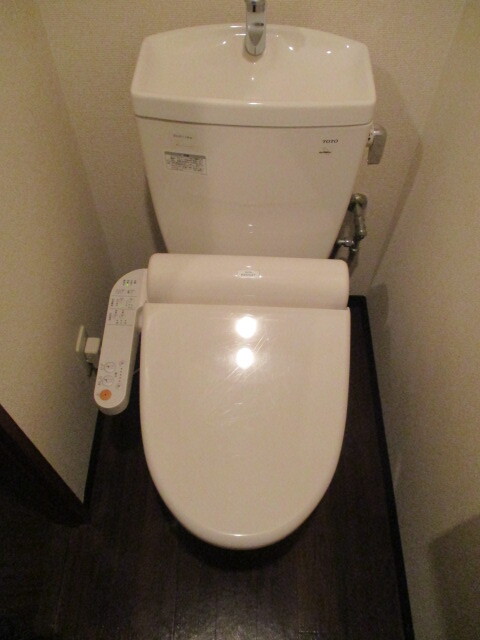 トイレ　※同タイプのお部屋の写真です