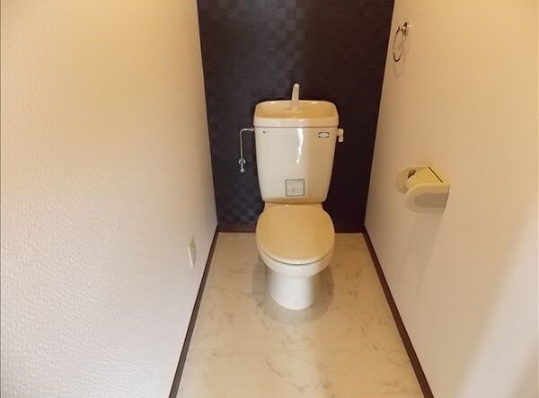 【名古屋市千種区上野のマンションのトイレ】