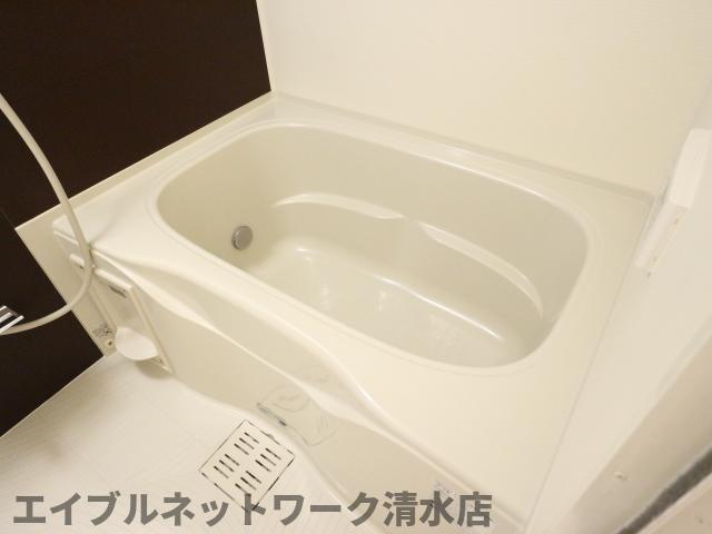 バス・シャワールーム　きれいなお風呂です