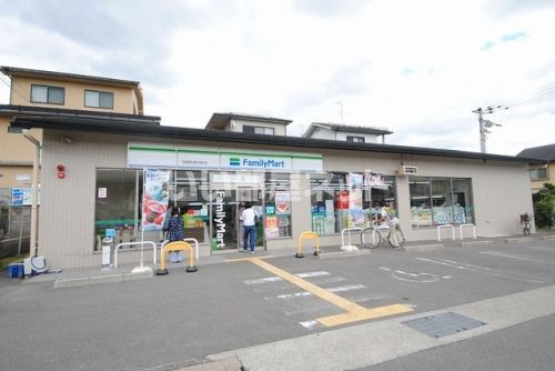 【京都市左京区岩倉村松町のアパートのコンビニ】