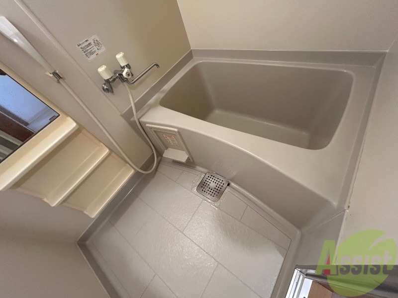 バス・シャワールーム　お風呂です。ゆっくりお風呂につかるのも体に良いですね～