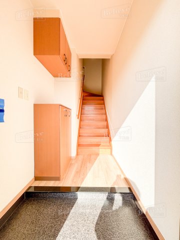 玄関　きれいな玄関です♪