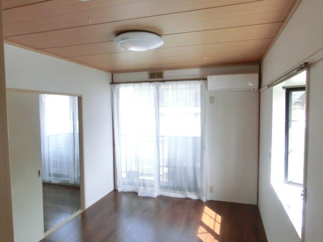 居室・リビング　洋室