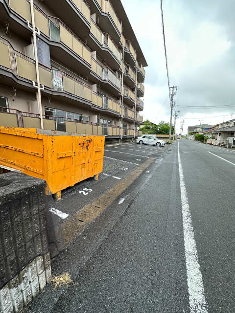 【杉野コーポの駐車場】