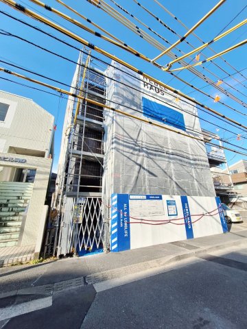 【グランソレイユ横浜の建物外観】