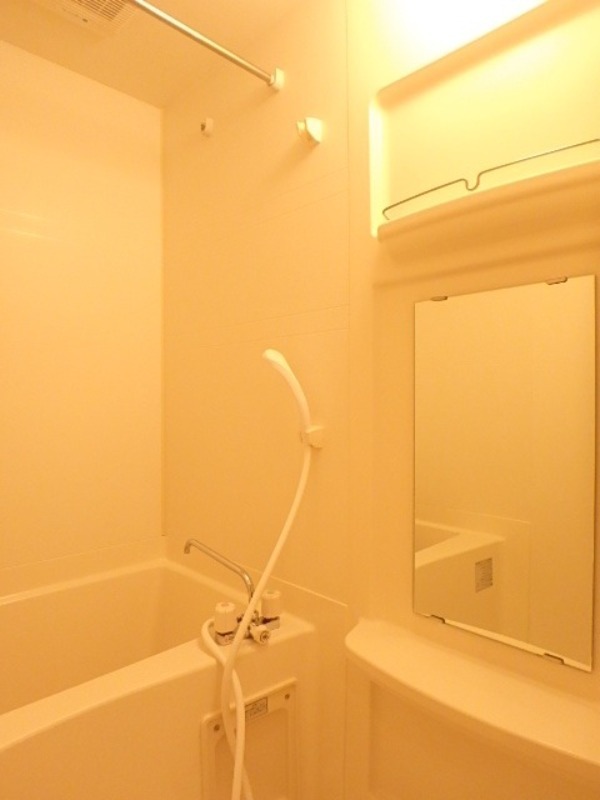 バス・シャワールーム　図面と現状に相違がある場合には現状を優先