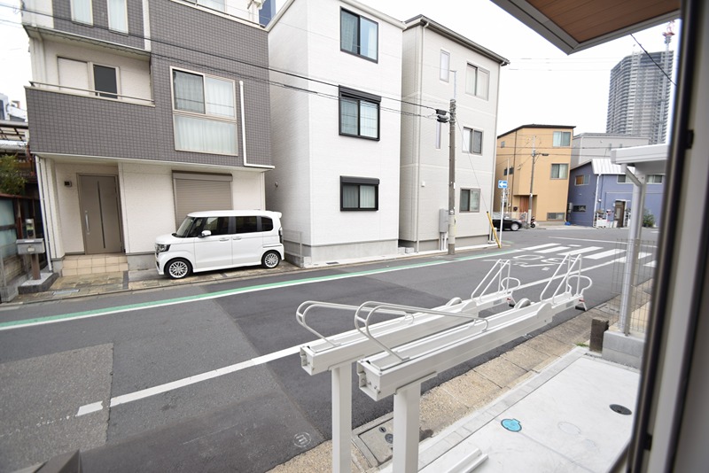 【ウィンドテラス千住緑町の駐車場】