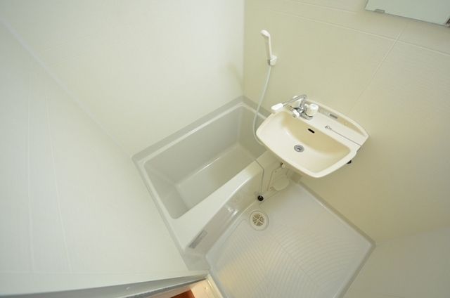 バス・シャワールーム　ゆったりバスルーム