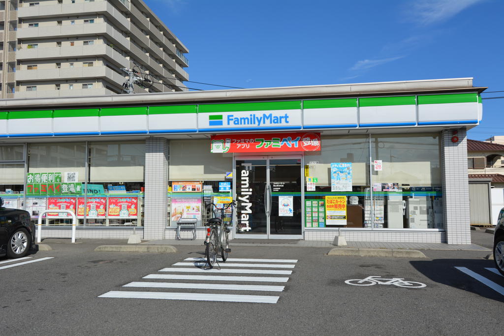 コンビニ　ファミリーマート倉敷児島唐琴店（コンビニ）まで438m