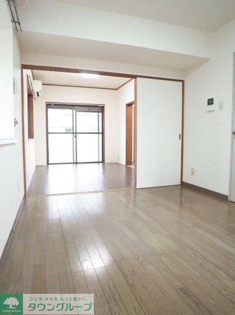 居室・リビング　お問合せはタウンハウジングまで！※現地待合わせ相談可能